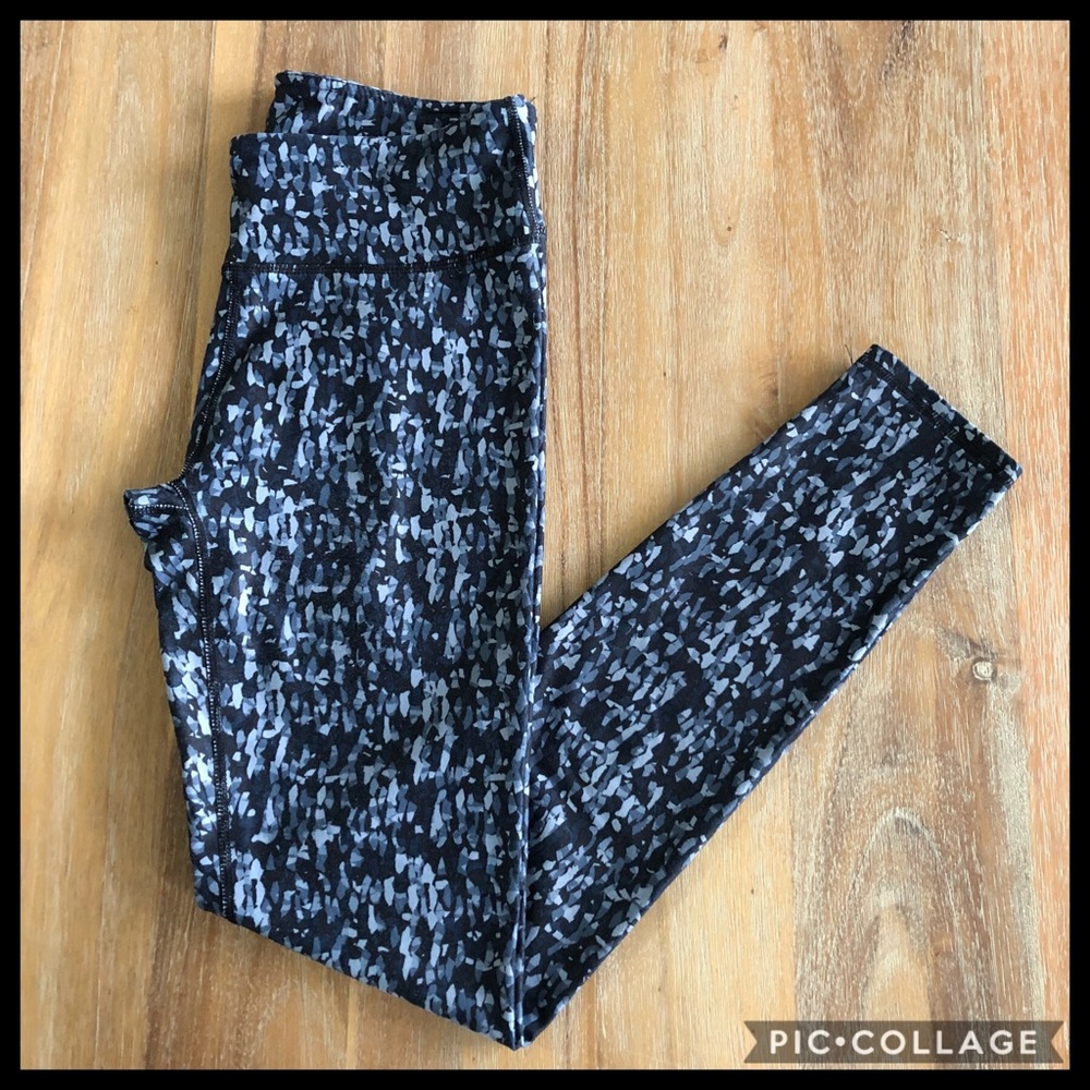 fabletics salar powerhold legging